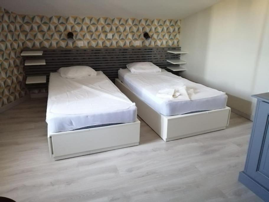Gite Bin Benaise Draps Et Serviettes Compris Pamproux Exterior foto